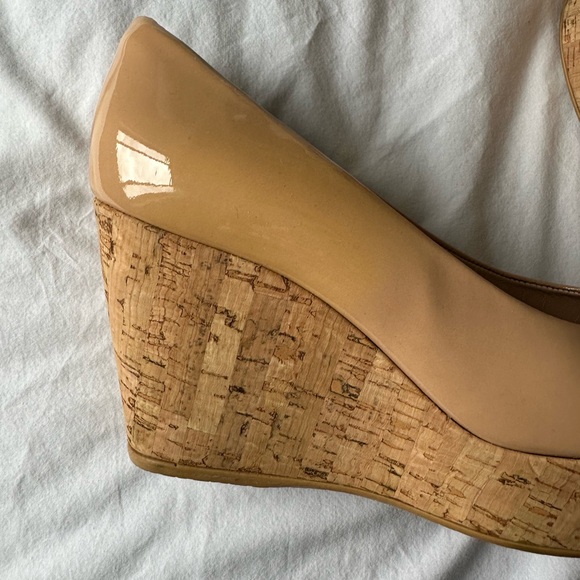 Stuart Weitzman Size 8 Peep Toe Patent Wedges - Picture 5 of 11